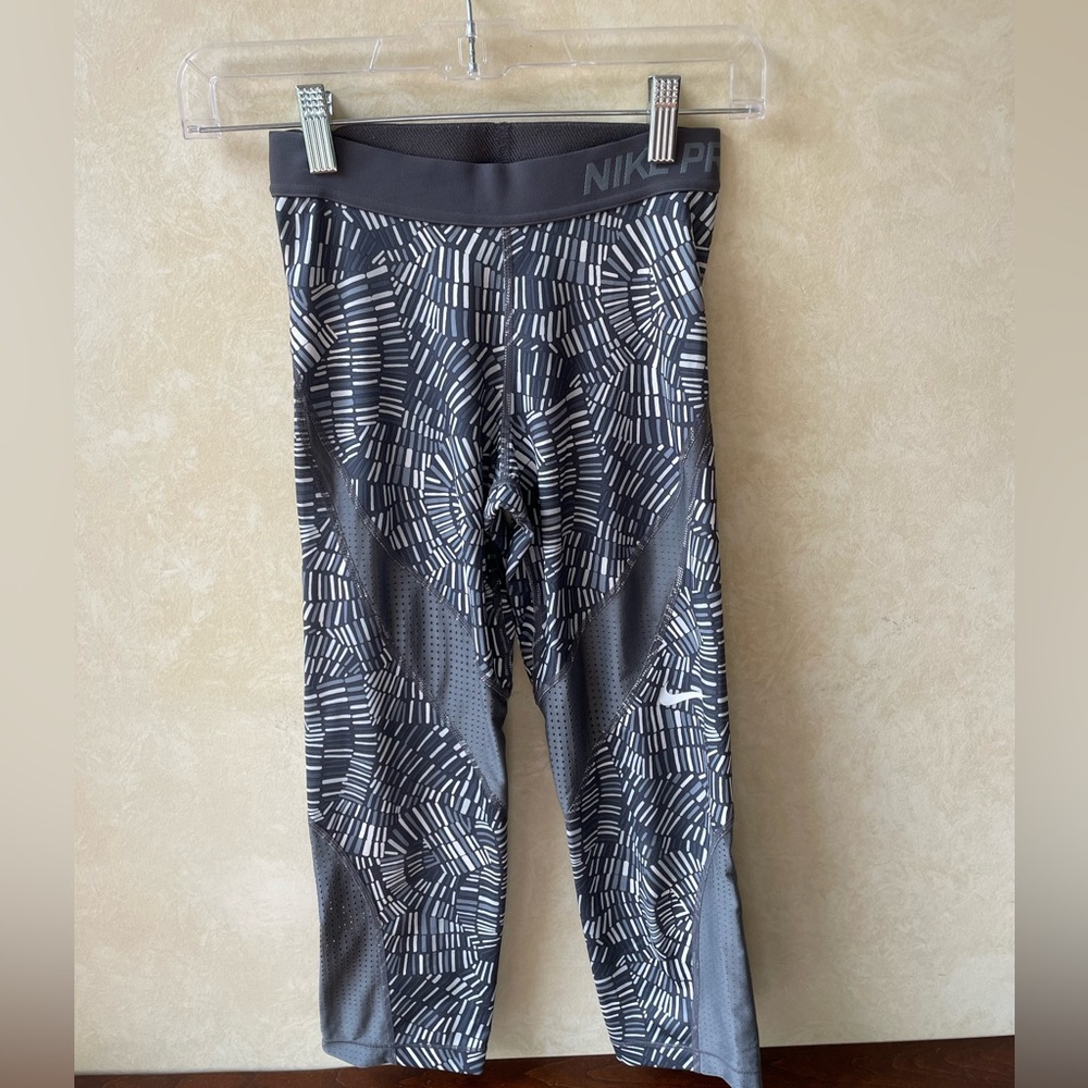 Nike Pro Cropped Leggings